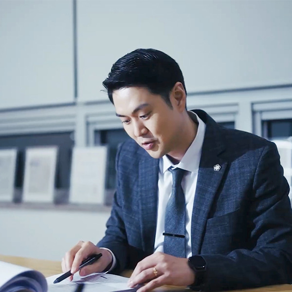 교통사고 사망·중상해 전담 변호사 - 신정우