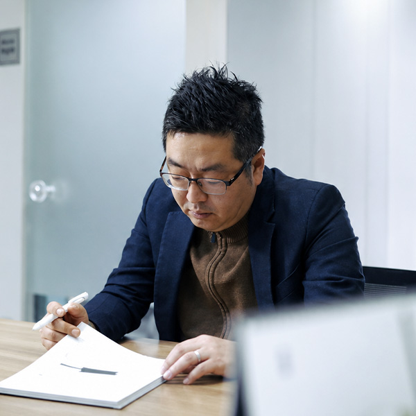 교통사고 손해배상 전문변호사 - 문을