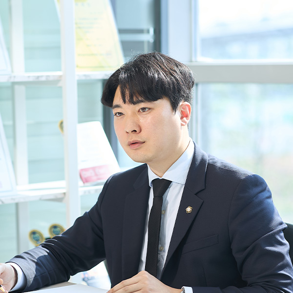 교통사고전문 대한변협등록 변호사 - 문희웅